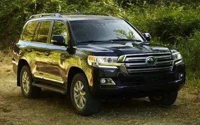 land cruiser rent lahore